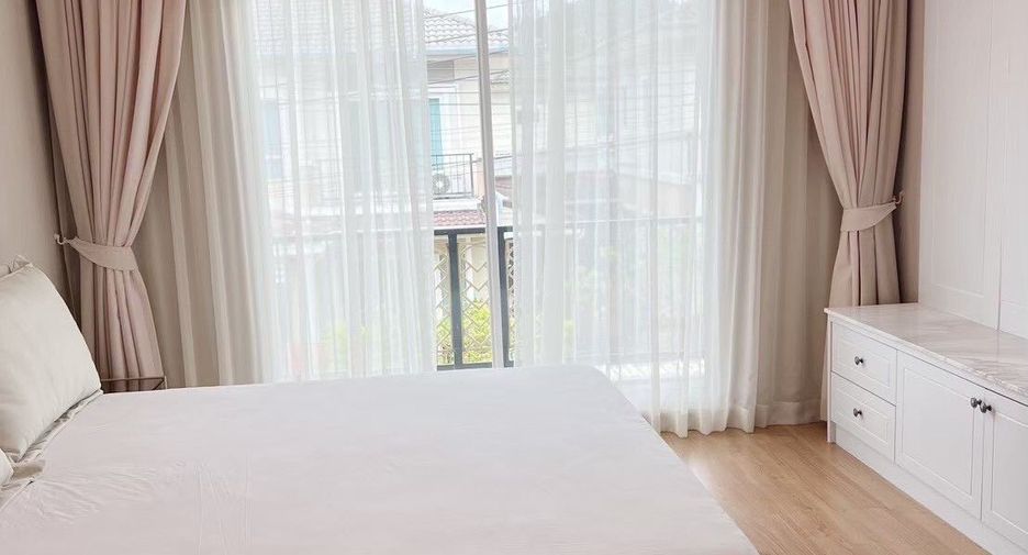Продажа 3 спальни дом в Катху, Пхукет