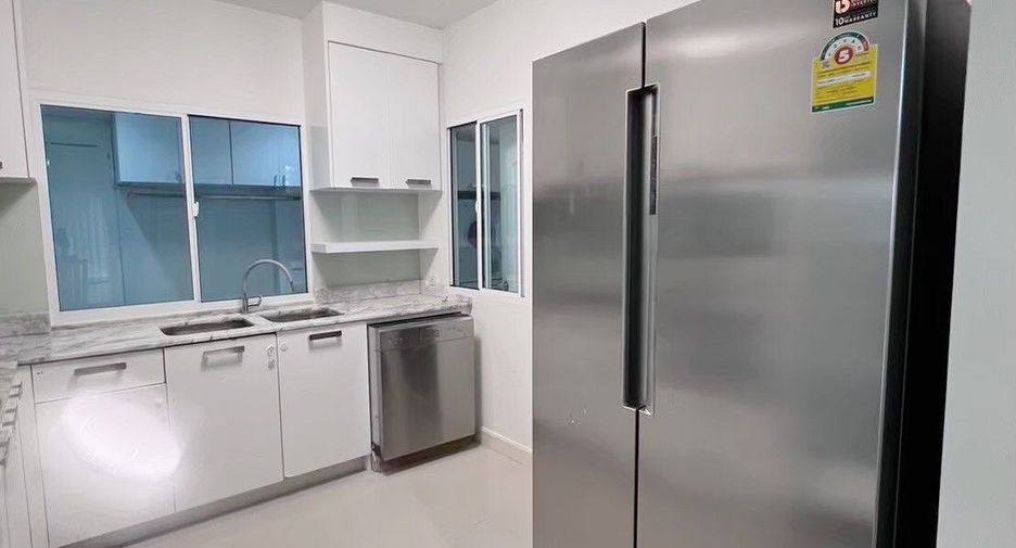 Продажа 3 спальни дом в Катху, Пхукет