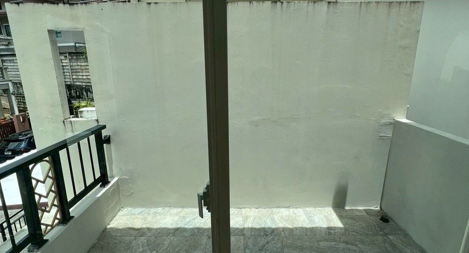 Продажа 3 спальни дом в Катху, Пхукет