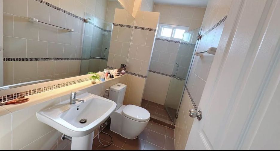 For sale and for rent 4 bedrooms house in San Sai, Chiang Mai