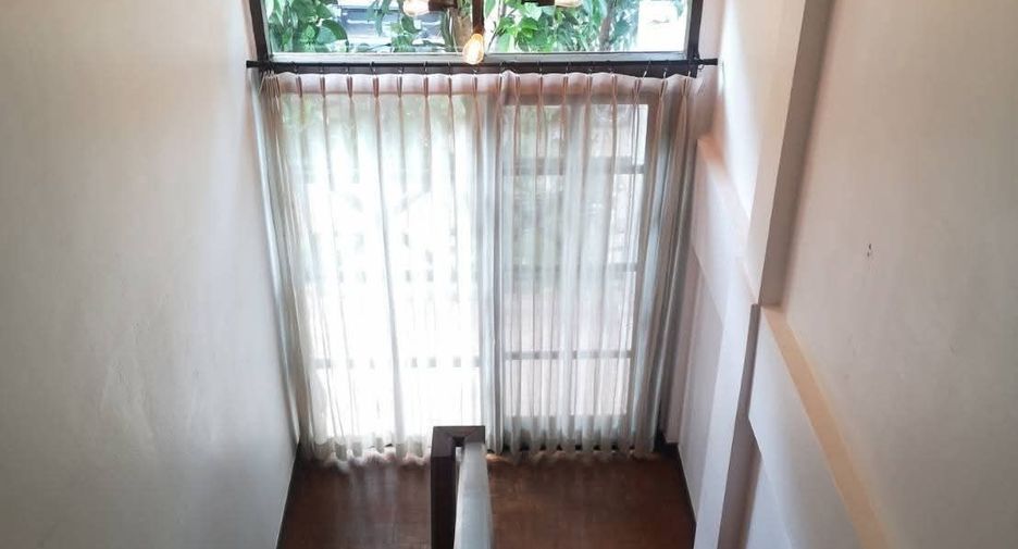 For rent 2 bedrooms townhouse in Mueang Chiang Mai, Chiang Mai