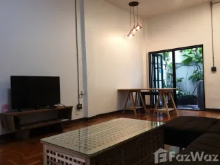 Casa adosada en alquiler de 2 habitaciones en Mueang Chiang Mai, Chiang Mai