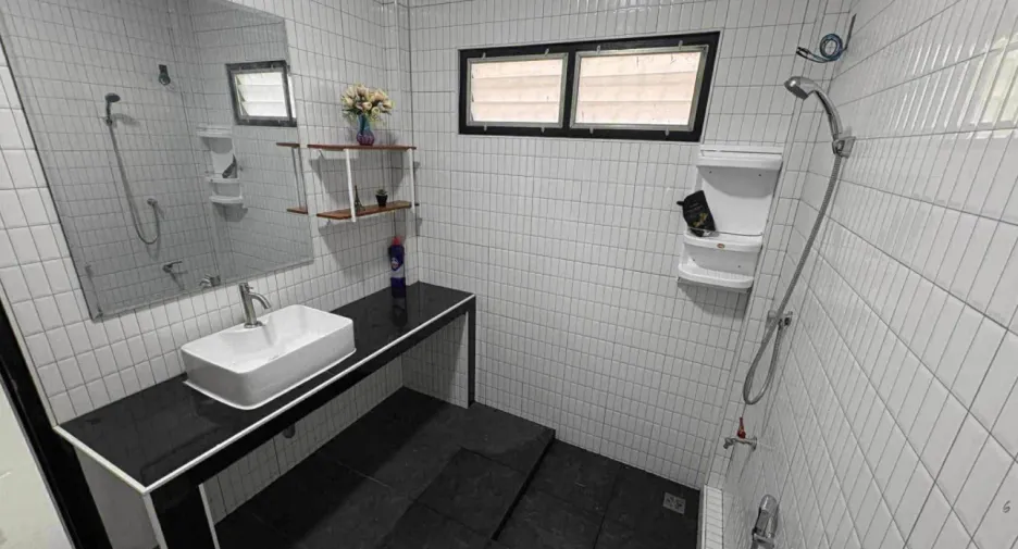 For rent 3 bedrooms house in Mueang Chiang Mai, Chiang Mai