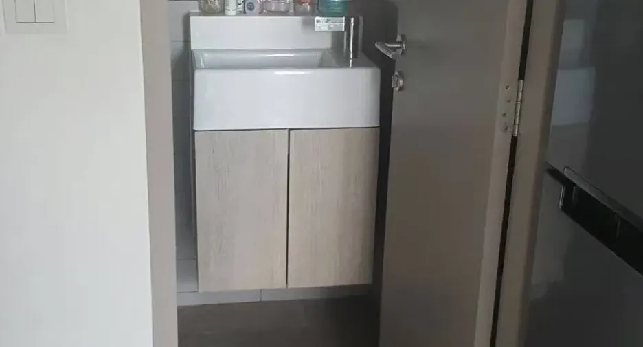 For sale そして for rent スタジオ condo in Phra Khanong, Bangkok