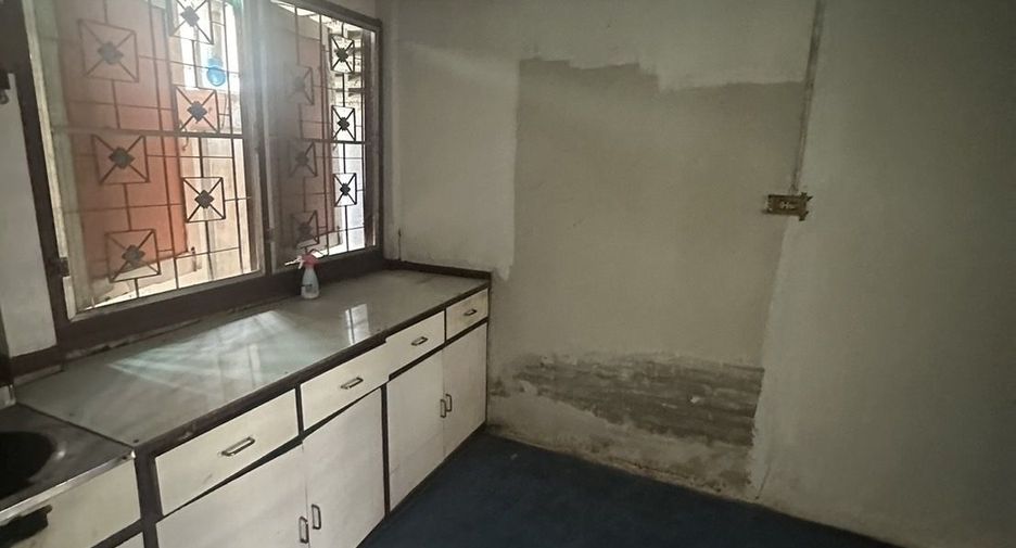 Casa en alquiler de 6 habitaciones en Mueang Chiang Mai, Chiang Mai