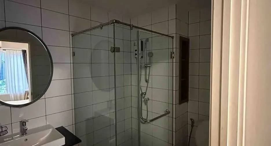 For sale studio condo in Huai Khwang, Bangkok