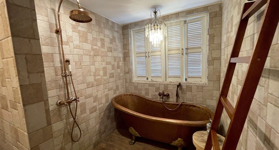 À louer 4 chambres villa à Hua Hin, Prachuap Khiri Khan