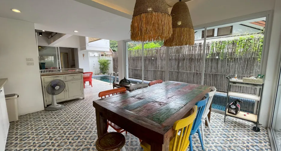 À louer 4 chambres villa à Hua Hin, Prachuap Khiri Khan