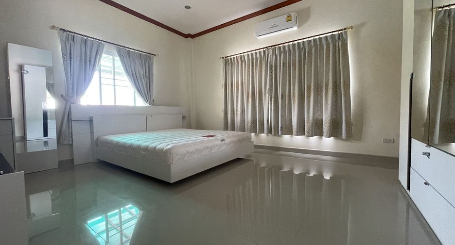 For rent 3 bedrooms villa in Hua Hin, Prachuap Khiri Khan