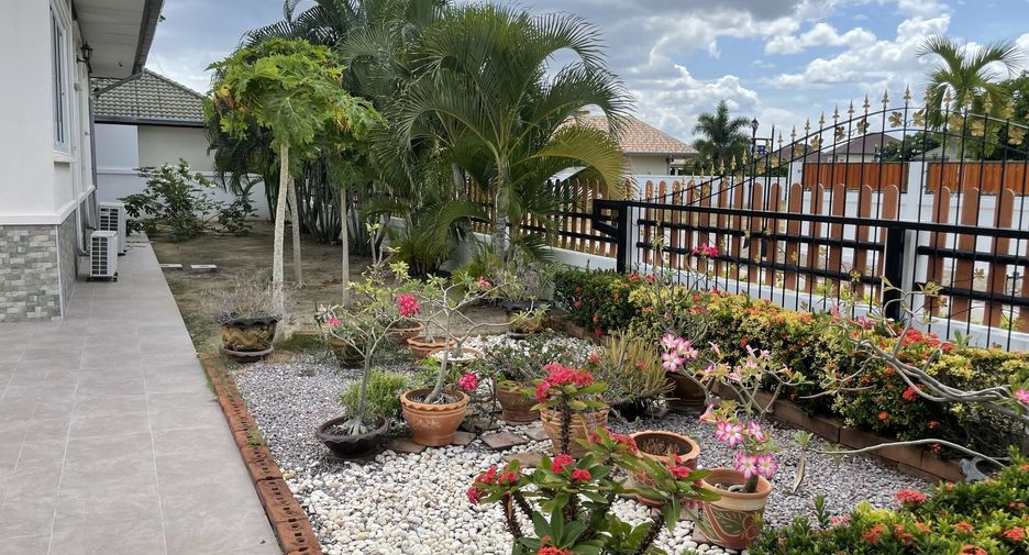 For rent 3 bedrooms villa in Hua Hin, Prachuap Khiri Khan