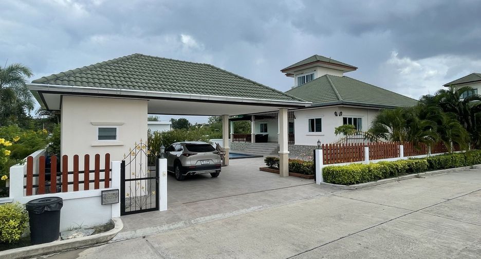 For rent 3 bedrooms villa in Hua Hin, Prachuap Khiri Khan