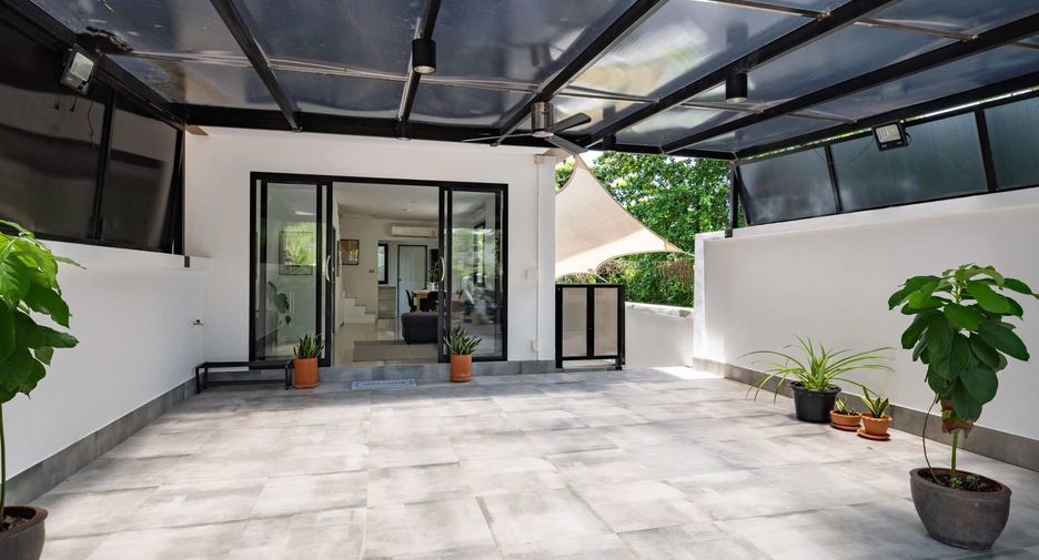 For rent 4 bedrooms townhouse in Ko Samui, Surat Thani