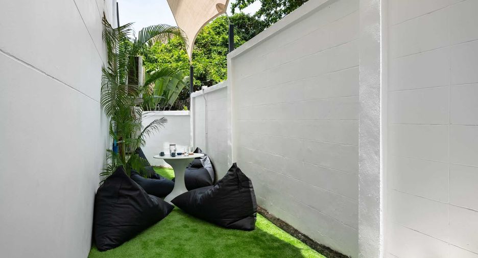 For rent 4 bedrooms townhouse in Ko Samui, Surat Thani