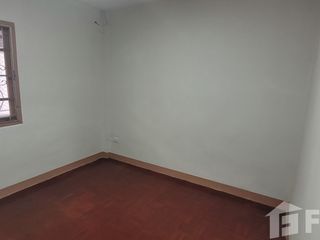 Casa adosada en venta de 3 habitaciones en Khlong Sam Wa, Bangkok