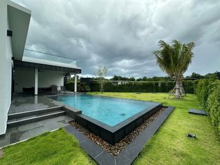 À louer 3 chambres villa à Hua Hin, Prachuap Khiri Khan