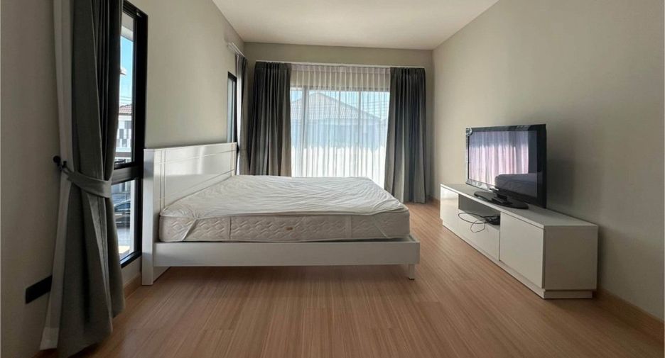 For rent 3 bedrooms house in Mueang Chiang Mai, Chiang Mai