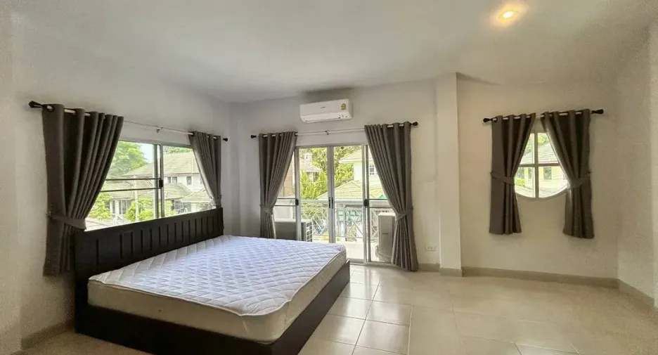 For rent 4 bedrooms house in Hang Dong, Chiang Mai