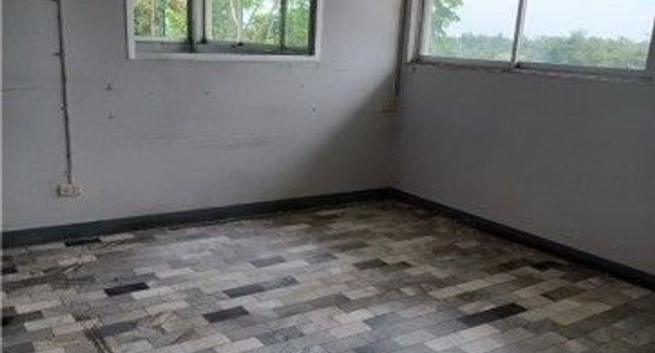 For sale and for rent 5 bedrooms retail Space in Nong Khaem, Bangkok
