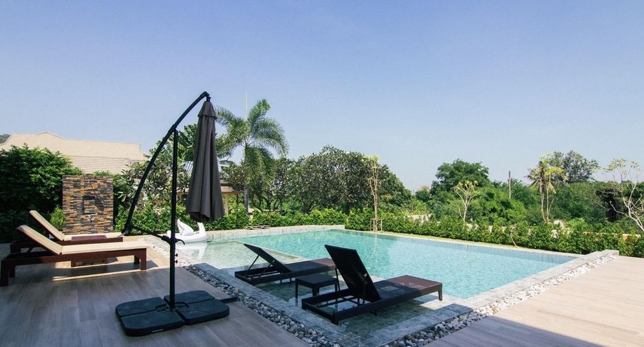For rent 4 bedrooms villa in Hua Hin, Prachuap Khiri Khan