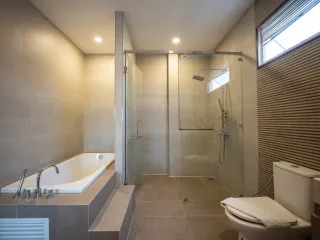 For rent 4 bedrooms villa in Hua Hin, Prachuap Khiri Khan