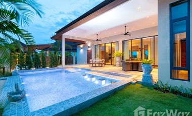 For sale 3 ベッドルーム villa in Hua Hin, Prachuap Khiri Khan