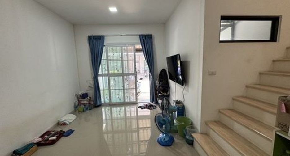 For sale 4 bedrooms townhouse in Bang Phli, Samut Prakan
