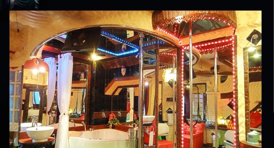 出售 58 卧室 酒店 在 Bang Lamung, Chon Buri