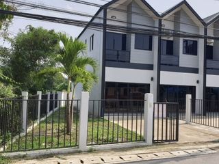 For sale 2 bedrooms house in San Kamphaeng, Chiang Mai