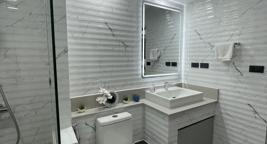 Продажа и аренда 3 спальни кондо в Катху, Пхукет