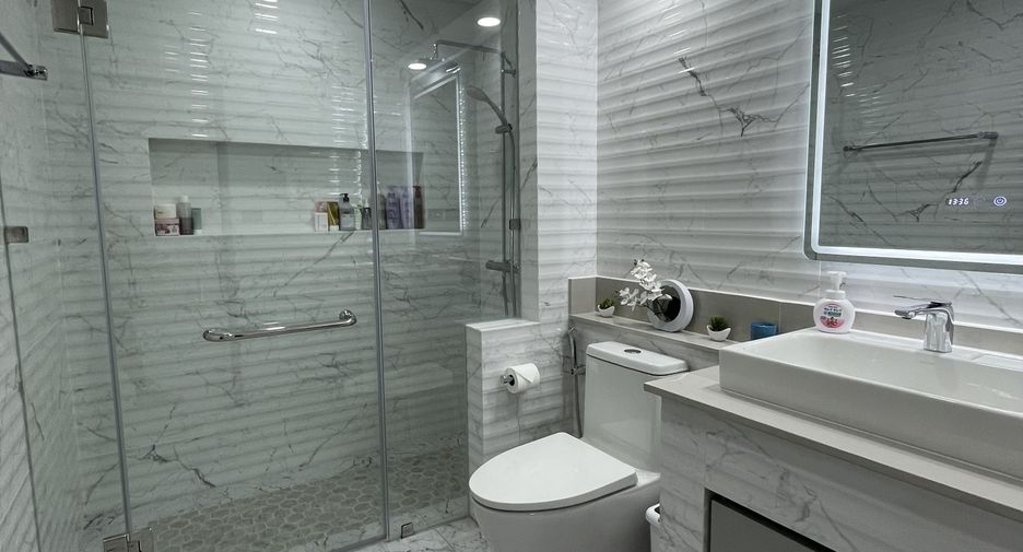 Продажа и аренда 3 спальни кондо в Катху, Пхукет