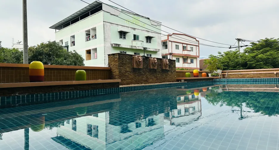 For sale studio condo in Phra Khanong, Bangkok