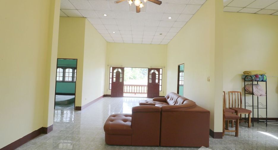 For sale 6 bedrooms house in Mueang Kalasin, Kalasin