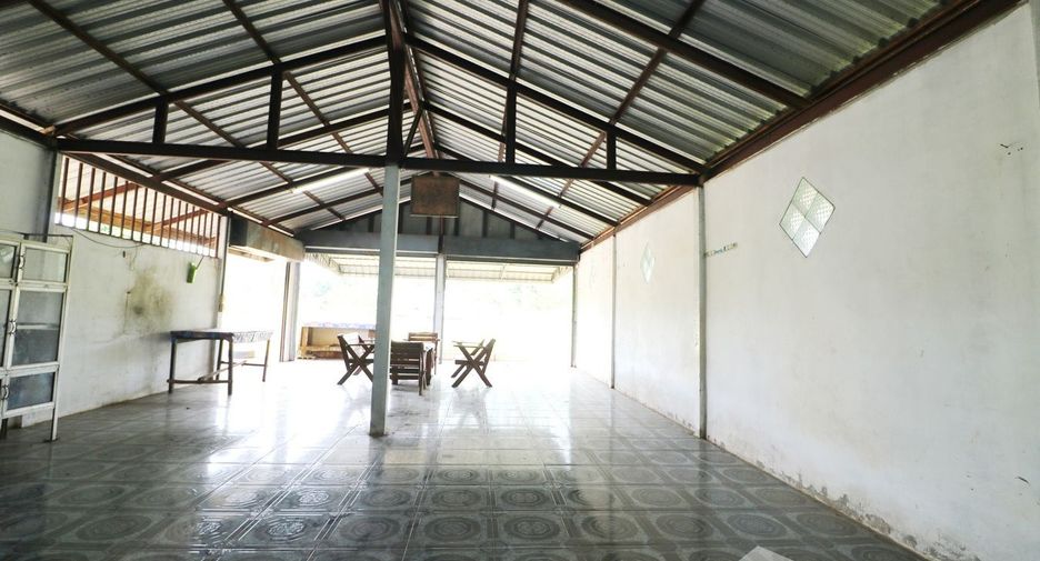 For sale 6 bedrooms house in Mueang Kalasin, Kalasin