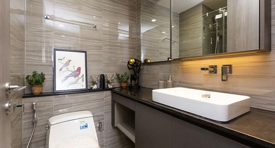 For sale and for rent 3 bedrooms condo in Pathum Wan, Bangkok