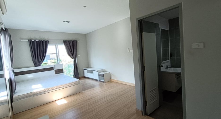 For rent 3 bedrooms house in San Sai, Chiang Mai