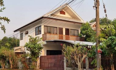 For rent 3 bedrooms house in Mueang Chiang Mai, Chiang Mai