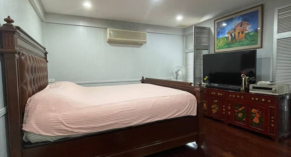 À vendre 4 chambres maison à Watthana, Bangkok