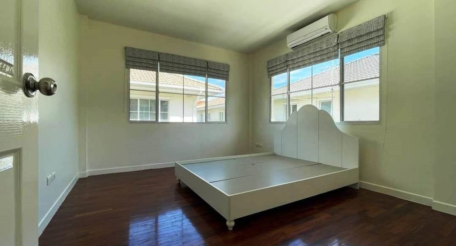For sale 3 bedrooms house in Prawet, Bangkok
