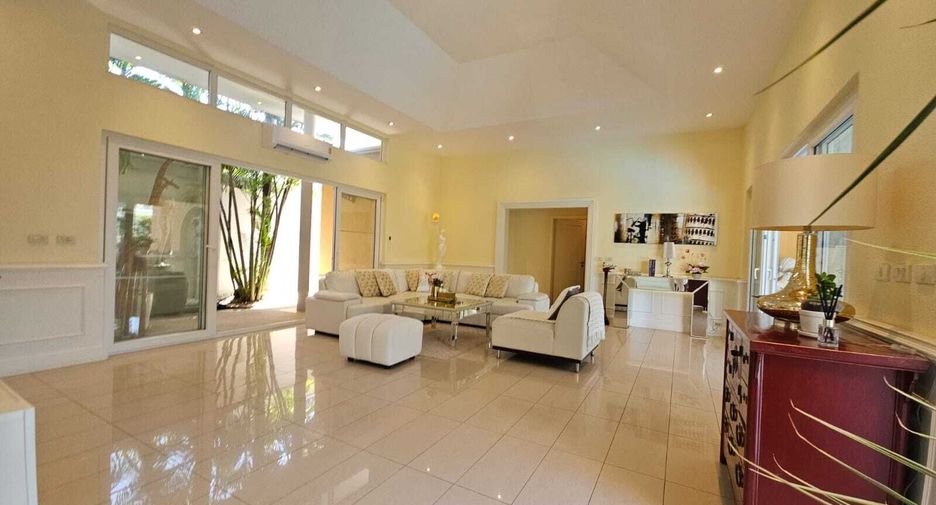 Casa en venta de 2 habitaciones en Bang Lamung, Chonburi
