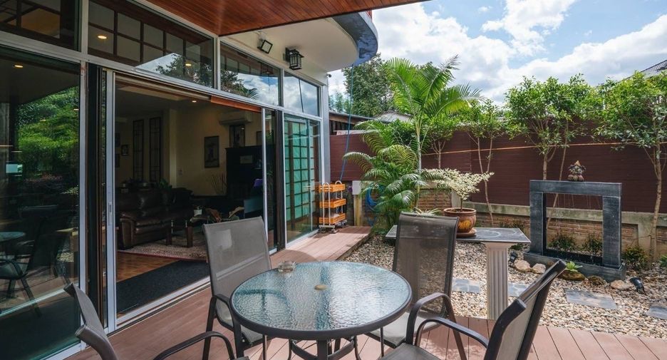 For sale 3 bedrooms house in Mueang Chiang Mai, Chiang Mai