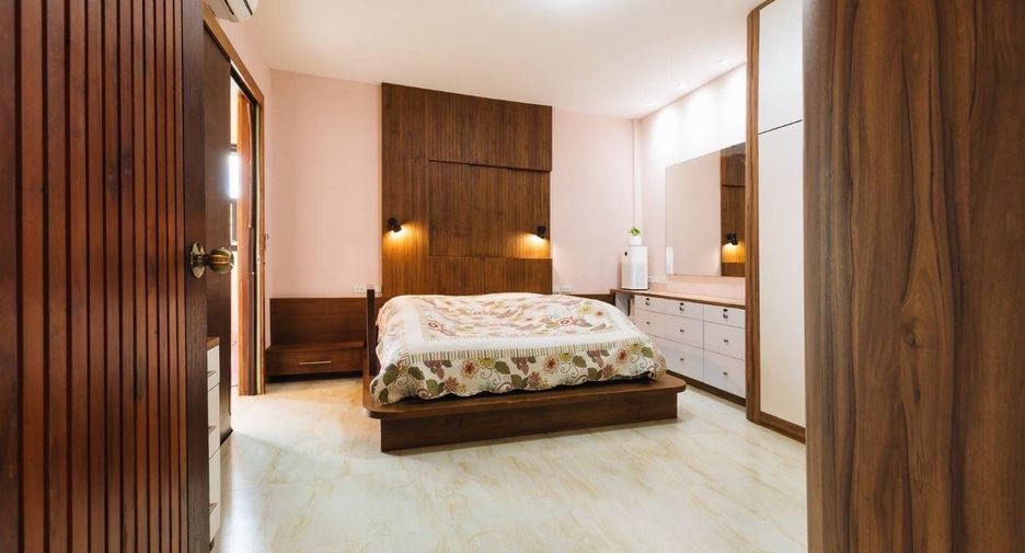 For sale 3 bedrooms house in Mueang Chiang Mai, Chiang Mai