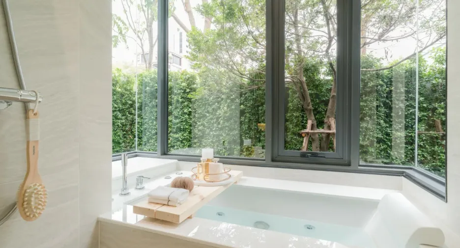 For sale 2 bedrooms condo in Ratchathewi, Bangkok