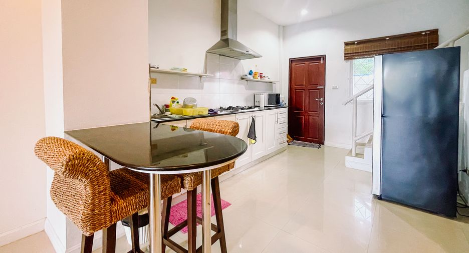 For sale and for rent 2 bedrooms townhouse in Hua Hin, Prachuap Khiri Khan