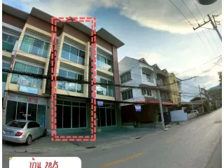 For Rent 3 Bedroom Townhouse In Mueang Chiang Mai