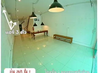 For rent 3 bedrooms townhouse in Mueang Chiang Mai, Chiang Mai