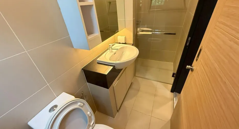 For rent 2 bedrooms condo in Mueang Chiang Mai, Chiang Mai