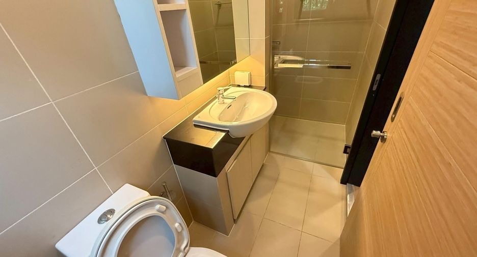 For rent 2 bedrooms condo in Mueang Chiang Mai, Chiang Mai