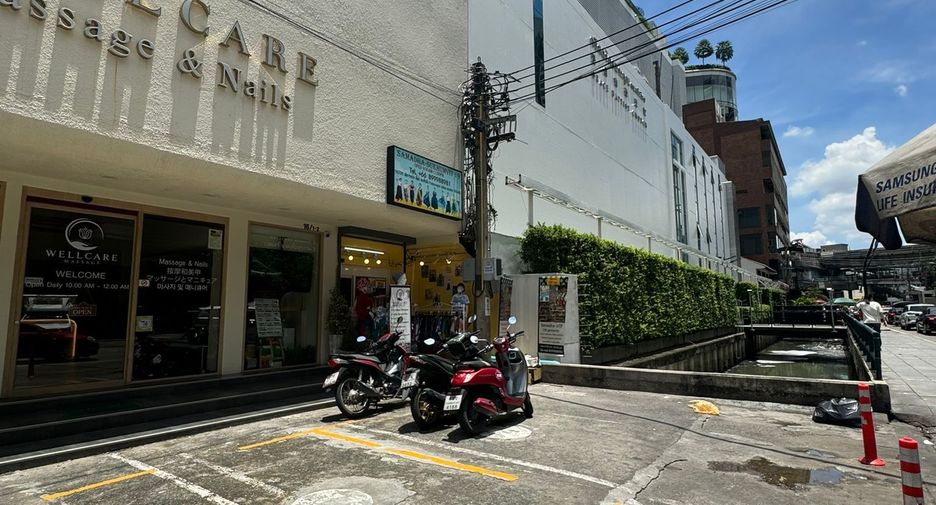 Gewerbefläche zum Kauf in Watthana, Bangkok