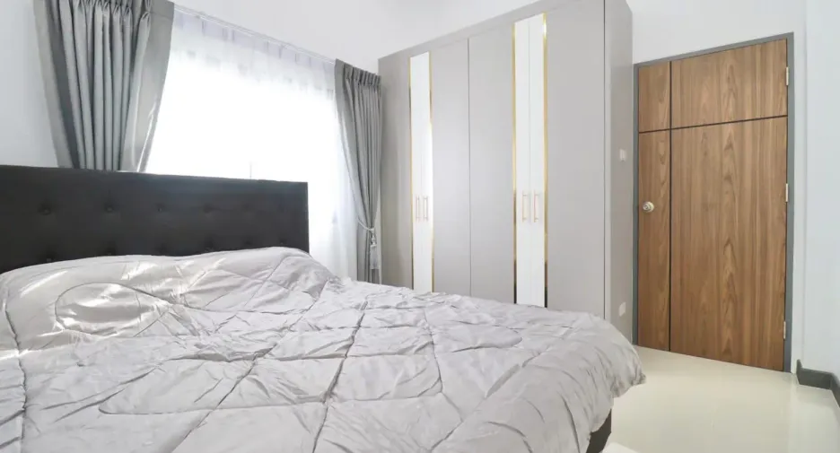 For rent 3 bedrooms house in Mueang Chiang Mai, Chiang Mai