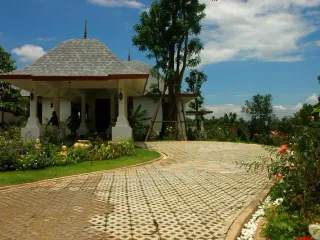 For rent 6 bedrooms villa in Mae Rim, Chiang Mai